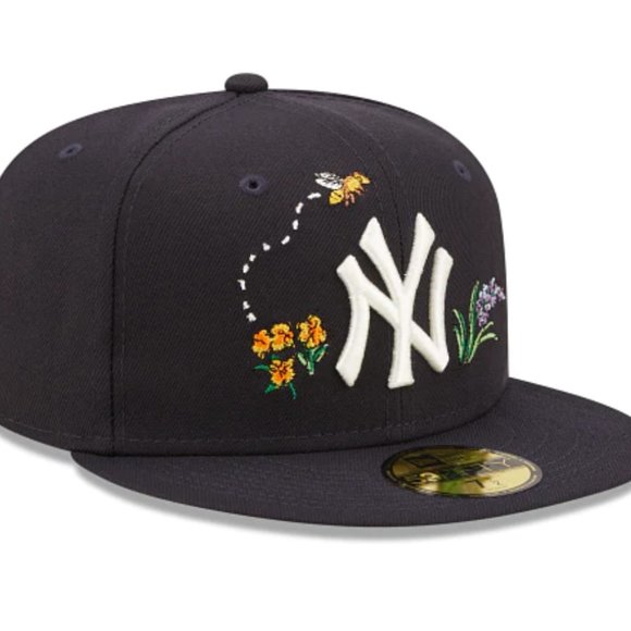 New Era New York Yankees Watercolor Floral 59FIFTY Fitted Hat Cap - Picture 11 of 15